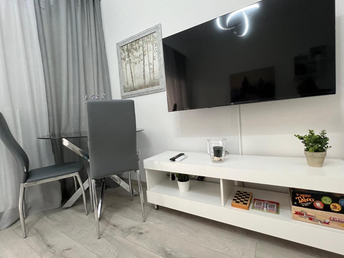 Serres City Center Modern Apartment Ngoại thất bức ảnh